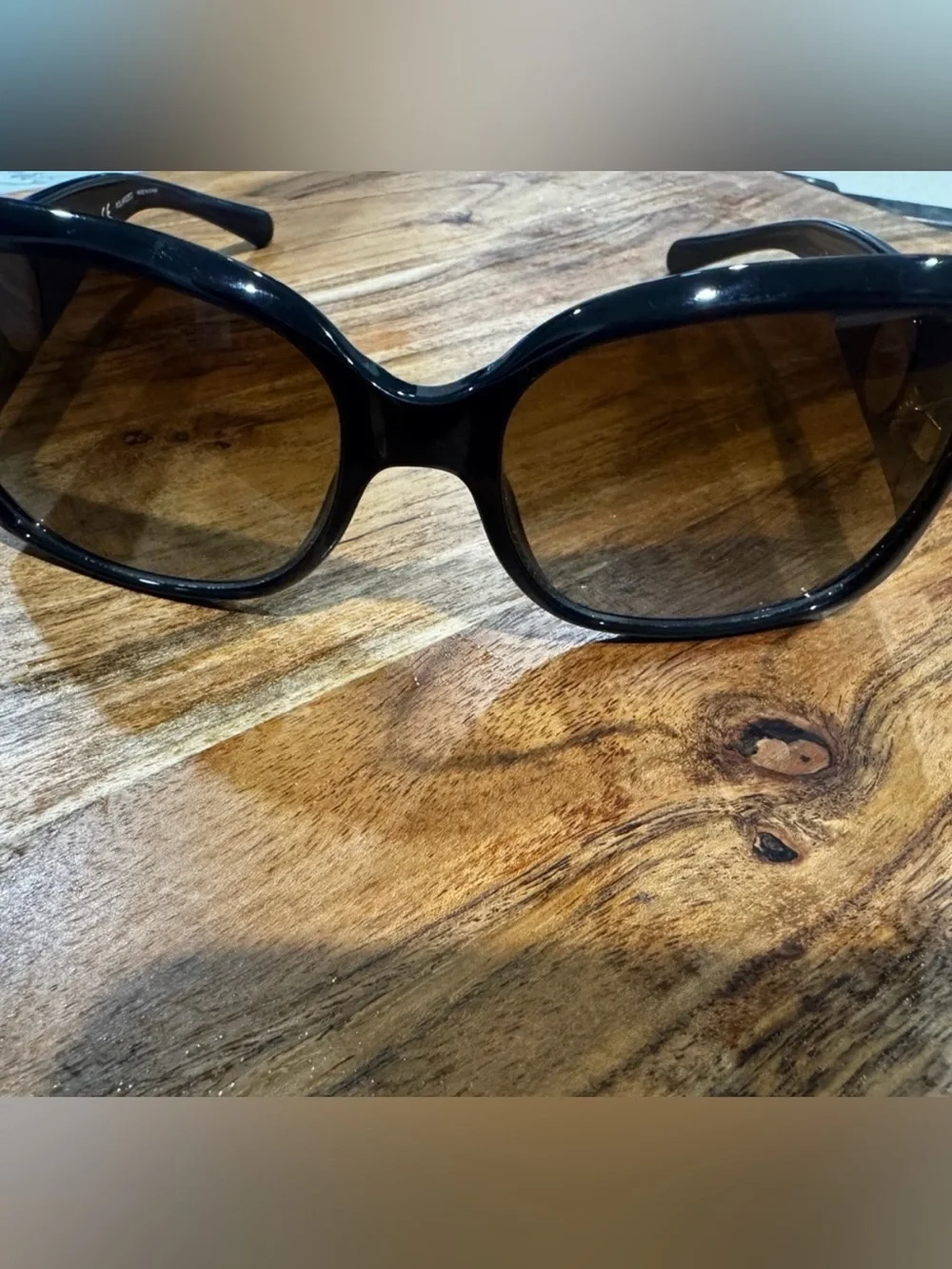 Tory Burch Black Sunglasses with Brown Gradient Lenses